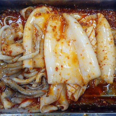  Mực ướp sa tế - khay 
